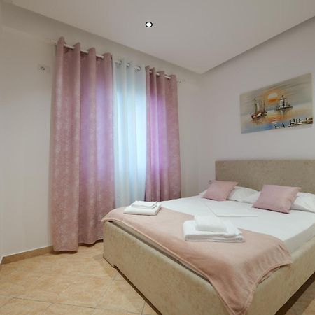 Vila Veli Brothers Sarandë 外观 照片