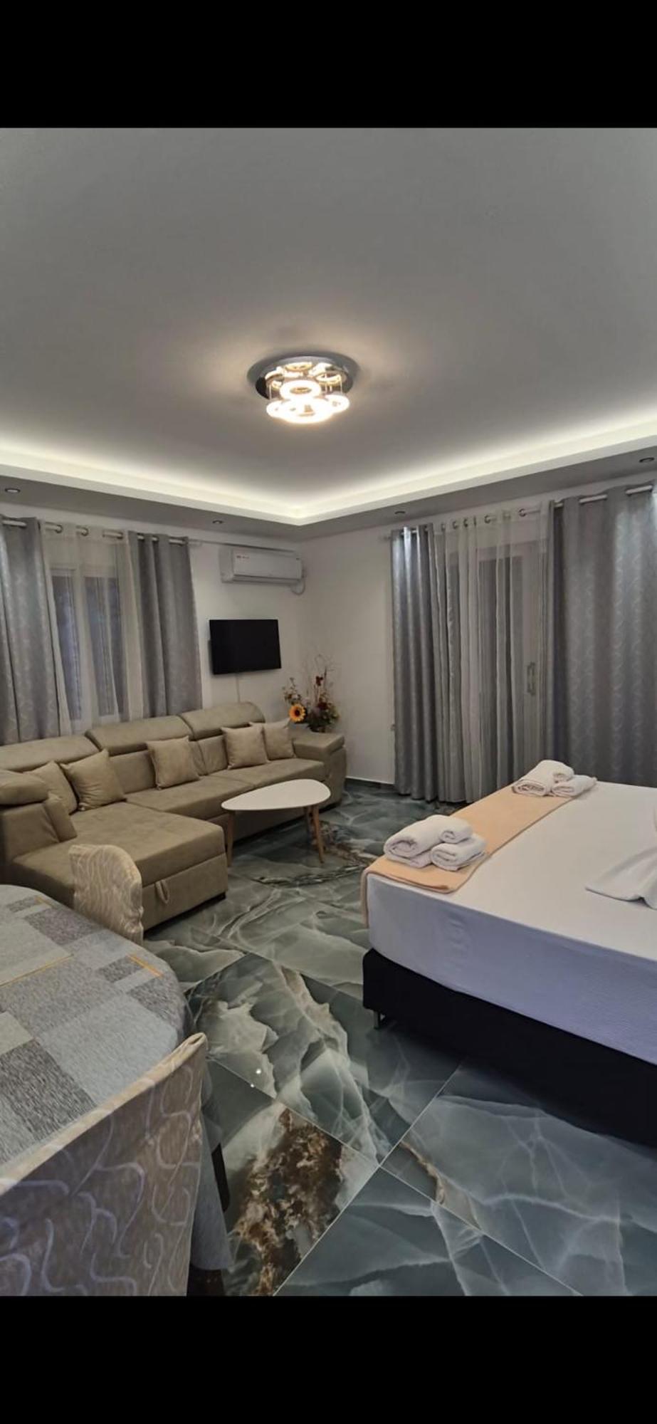Vila Veli Brothers Sarandë 外观 照片